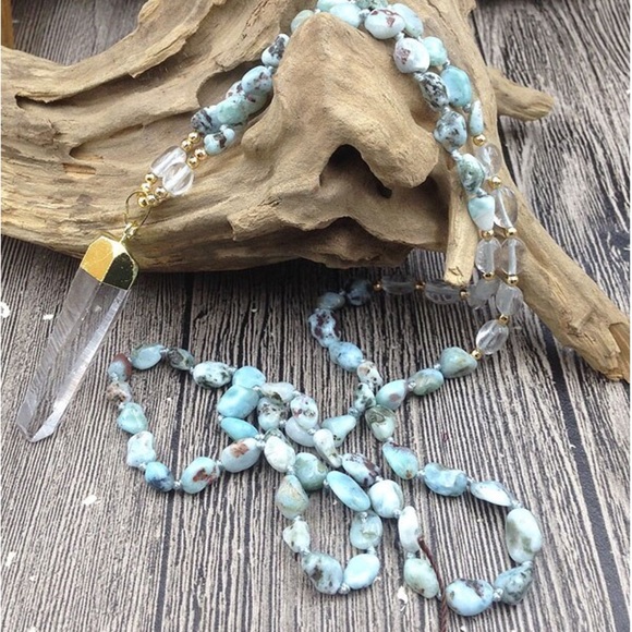 aquamarine and quartz gold or silver necklace - Picture 7 of 9